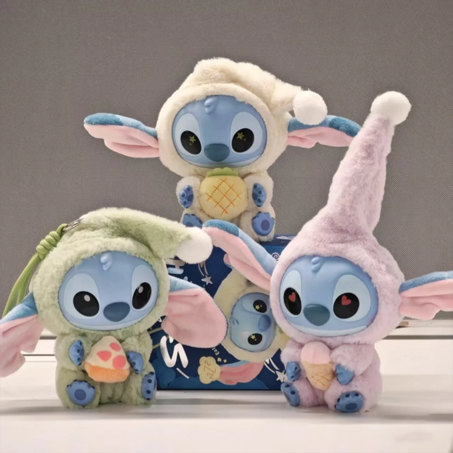 Caja misteriosa oficial de edición limitada Disney® de Labubu Stitch
