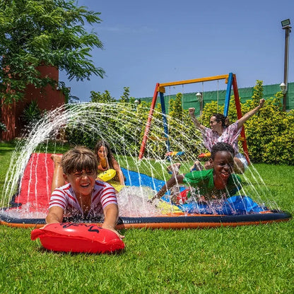 Tobogán de Agua Divertido